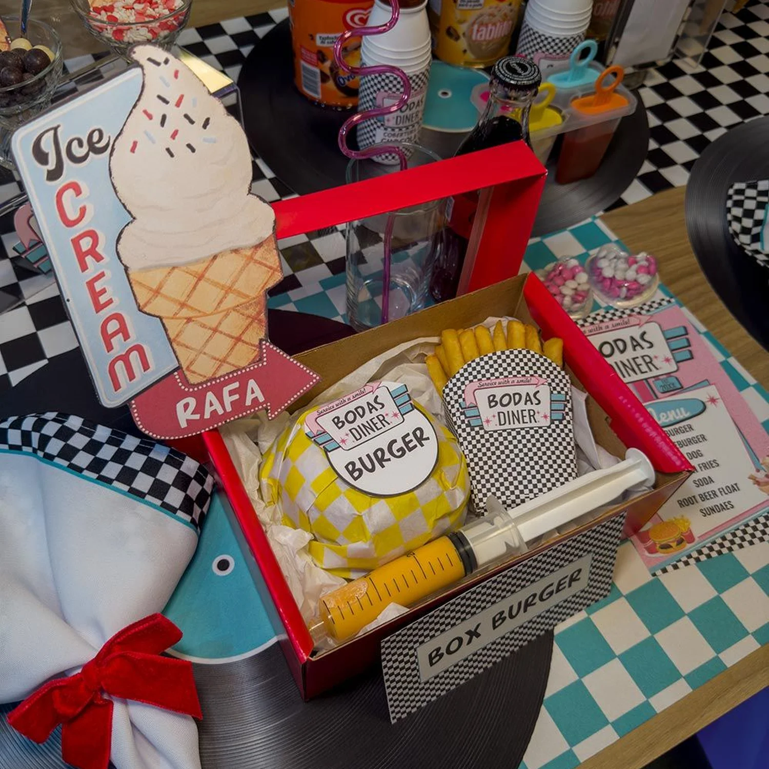 jogo_americano_discoteca_retangular_2352_3_45267005065bab984c045b639b165934