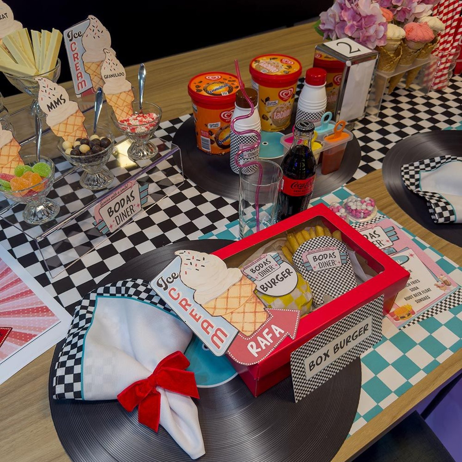 trilho_discoteca_2354_2_1c56bdf3bd97eb6c7ea943a6c086372b